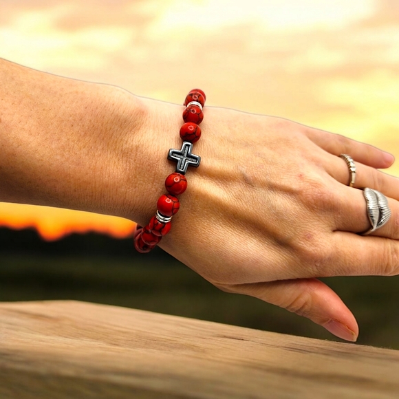 8 mm Red Howlite beaded Unisex bracelet with Hematite Cross charm - Picture 5 of 5